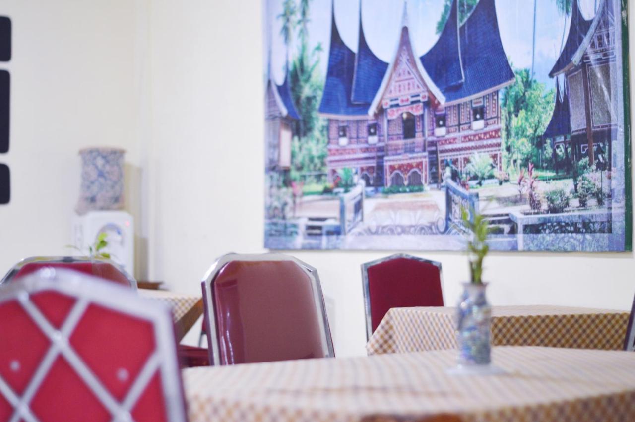 Hotel Yuriko Букіттінгі Екстер'єр фото